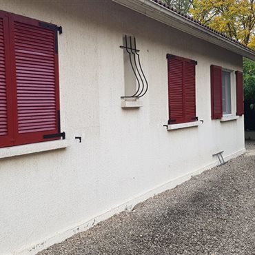 Etablissement Zuliani : décapage écologique des meubles, sols, cuisines, portails à St Affrique et Montlaur